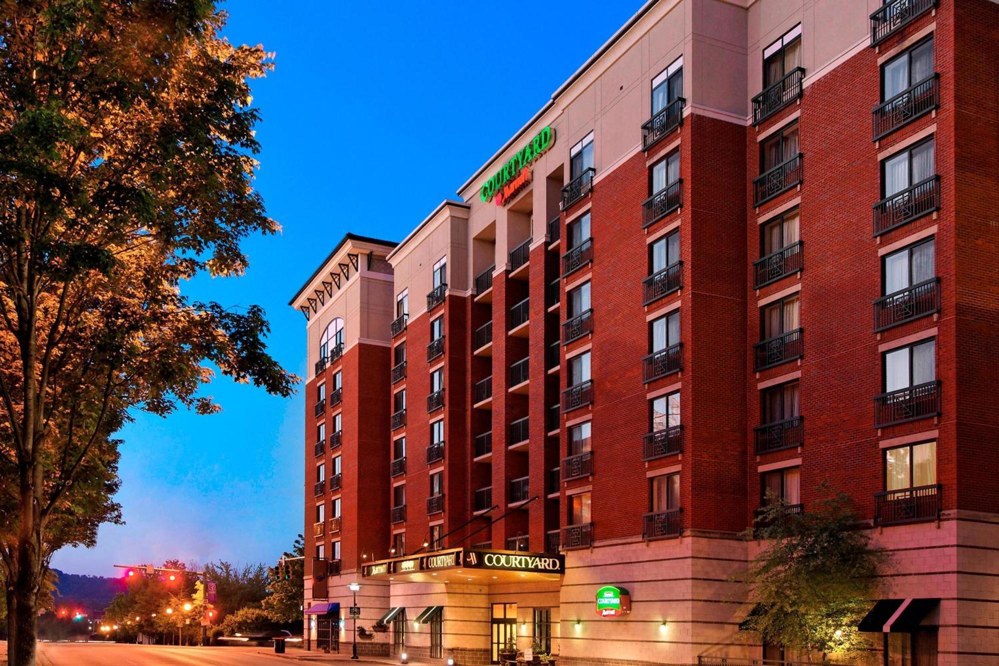 Courtyard By Marriott Chattanooga Downtown Exteriör bild