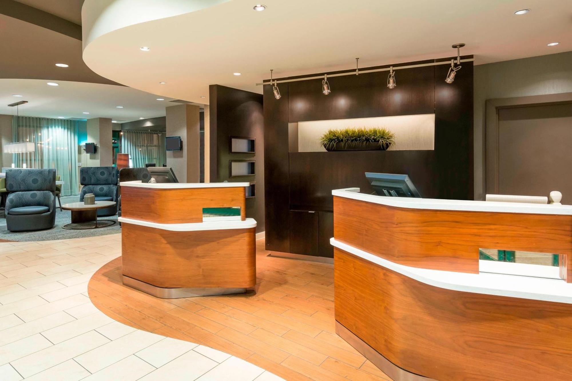 Courtyard By Marriott Chattanooga Downtown Exteriör bild