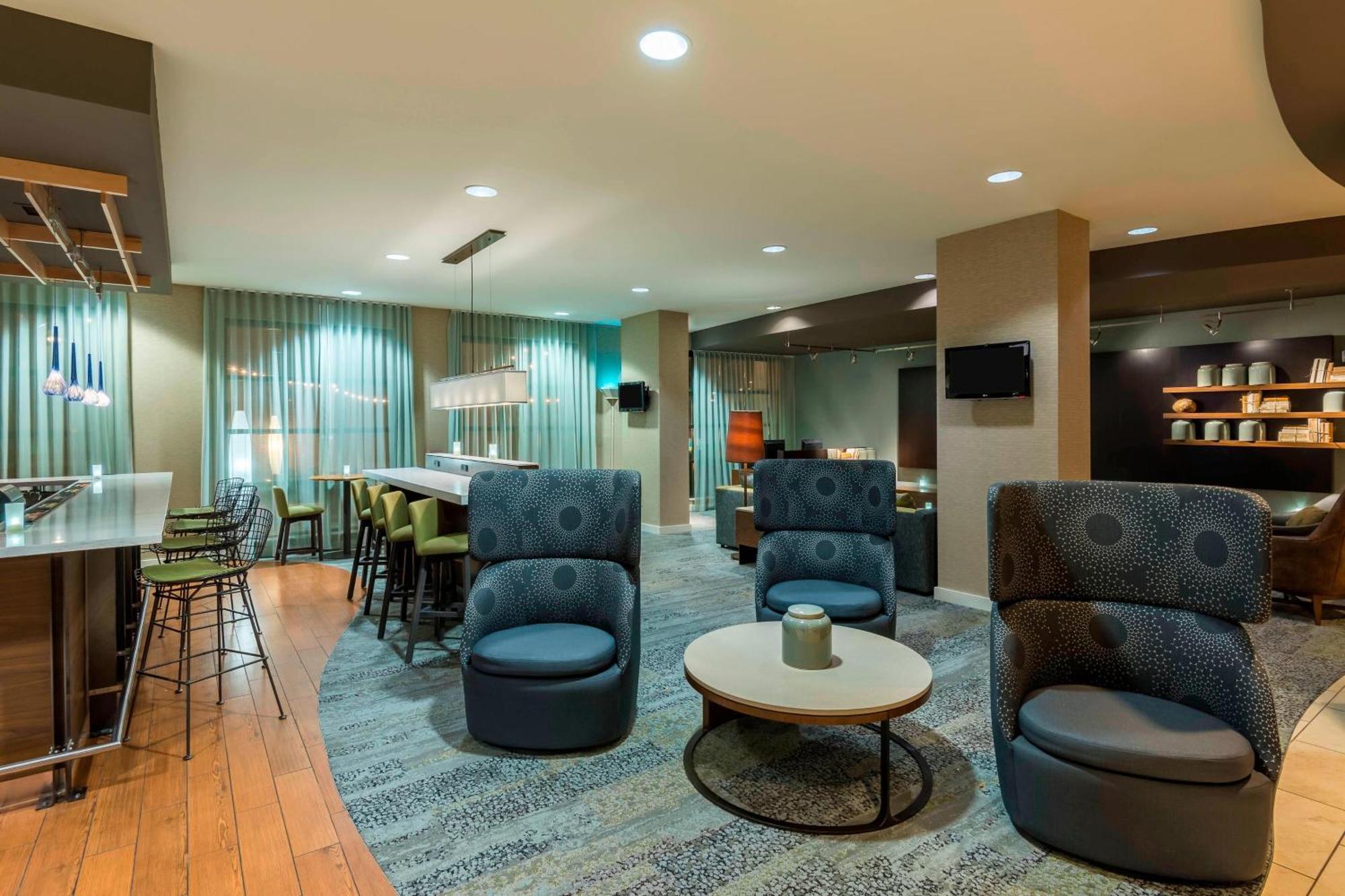 Courtyard By Marriott Chattanooga Downtown Exteriör bild