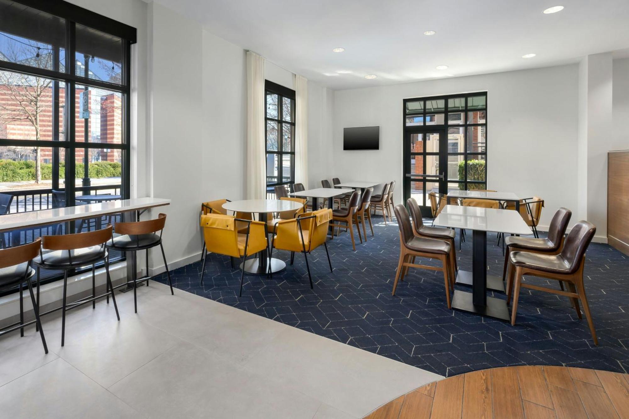Courtyard By Marriott Chattanooga Downtown Exteriör bild