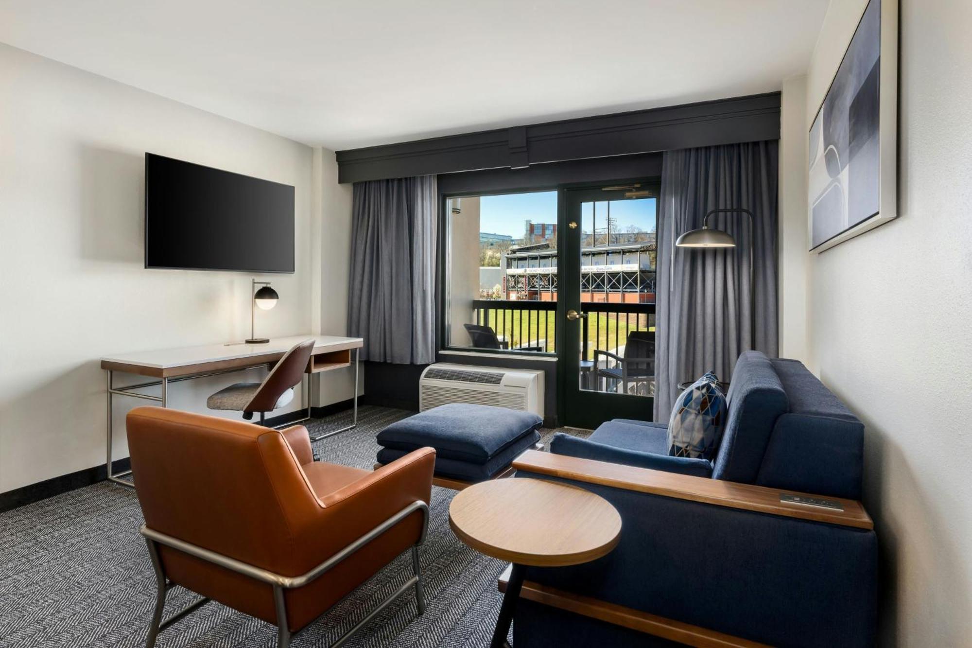Courtyard By Marriott Chattanooga Downtown Exteriör bild